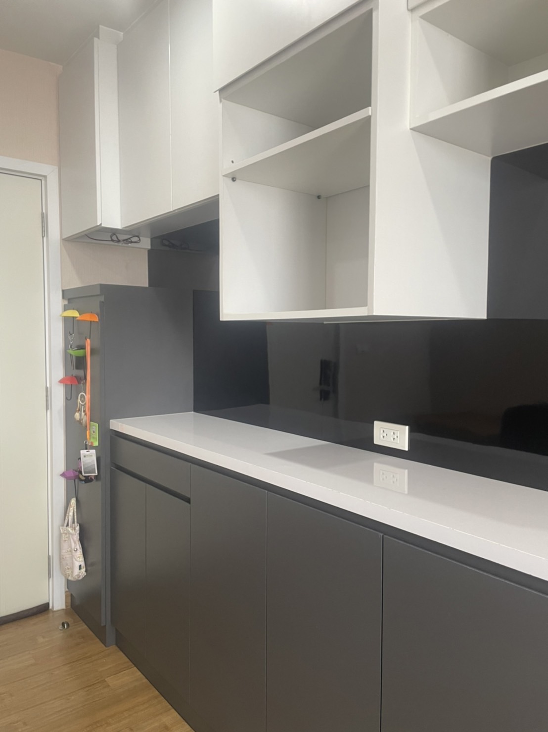 ให้เช่าคอนโด เดอะ ทรี อินเตอร์เชนจ์ พื้นที่ 60 ตร.ม. 2 ห้องนอน เช่า 20,000 บ/ด