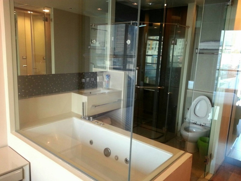 ขาย/ให้เช่าคอนโด ดิ แอดเดรส สาทร 66 ตร.ม. 2 ห้องนอน เช่า 45,000 บ/ด ขาย 15.6 ล.