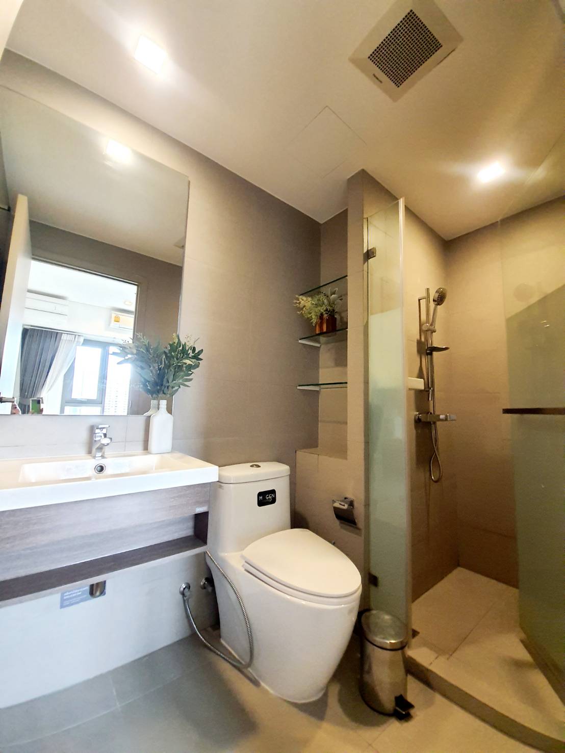 ขาย/ให้เช่า วิซดอม ค็อนเน็ค สุขุมวิท พื้นที่ 29 ตรม. 1 ห้องนอน เช่า 16,500 บาท ขาย 4.35 ล้านบาท