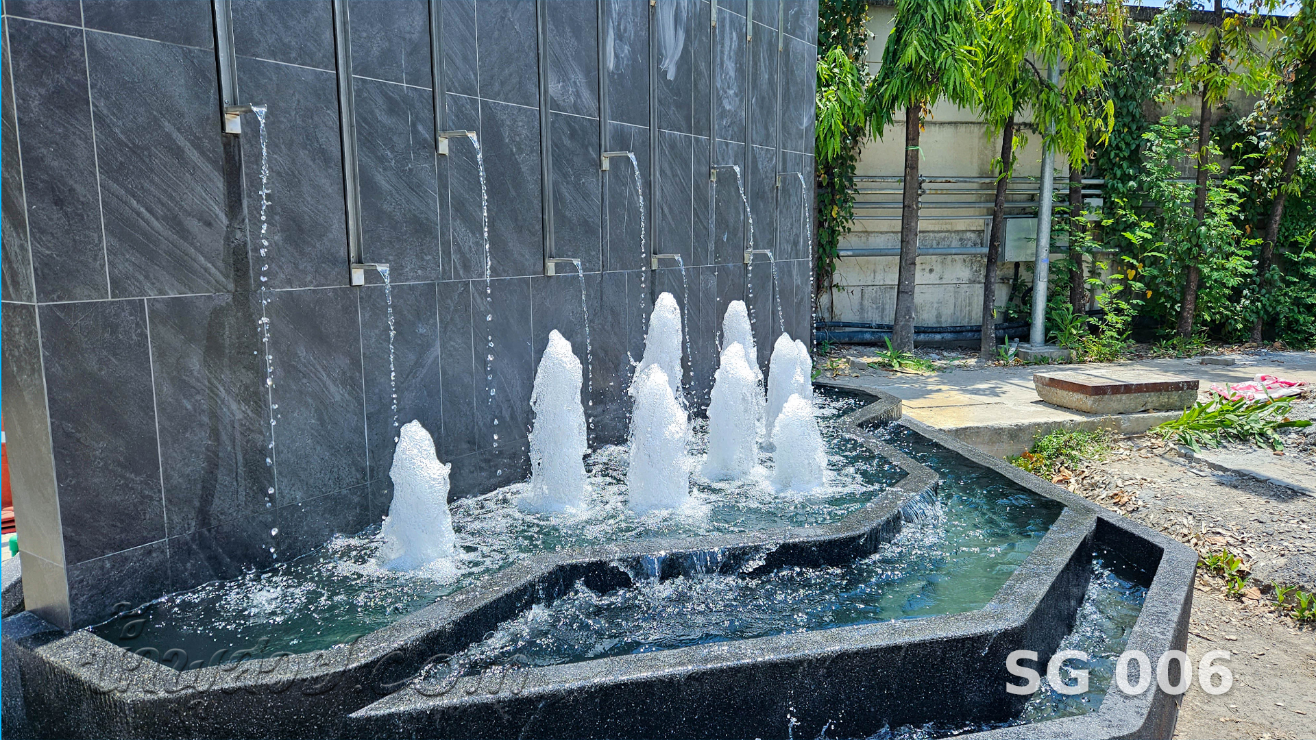 น้ำพุต้นสน - สยามเจมส์ เฮอริเทจ ประดิษฐ์มนูธรรม