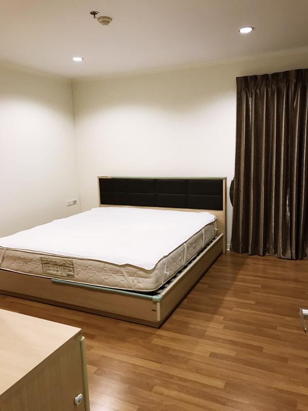 TD-M24.1 ให้เช่า ลุมพินี เพลส พหล-สะพานควาย 65 ตร.ม. 2 ห้องนอน 23,000 บ/ด