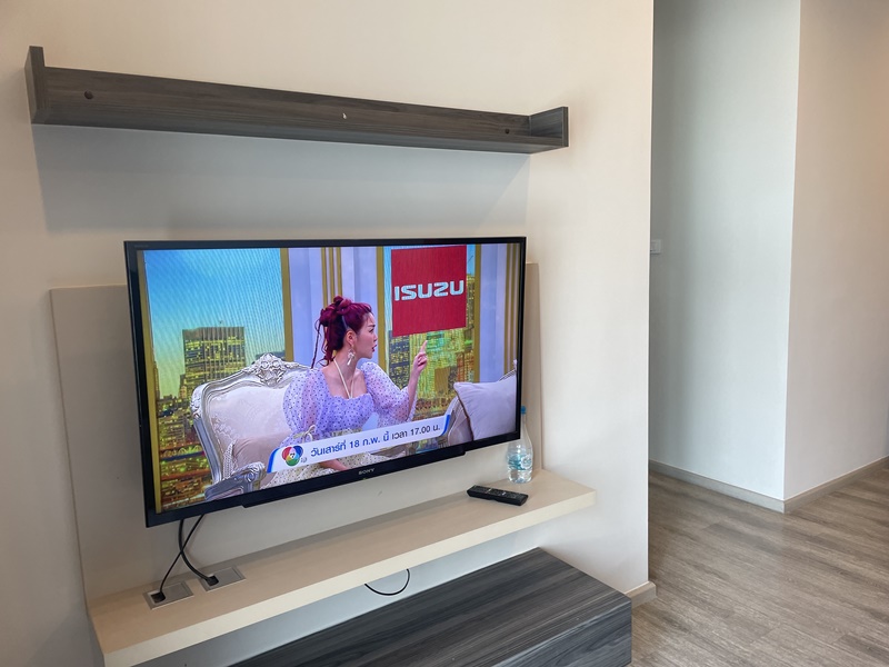 ให้เช่าคอนโด เดอะ ทรี อินเตอร์เชนจ์ พื้นที่ 36 ตร.ม. 1 ห้องนอน เช่า 11,000 บ/ด