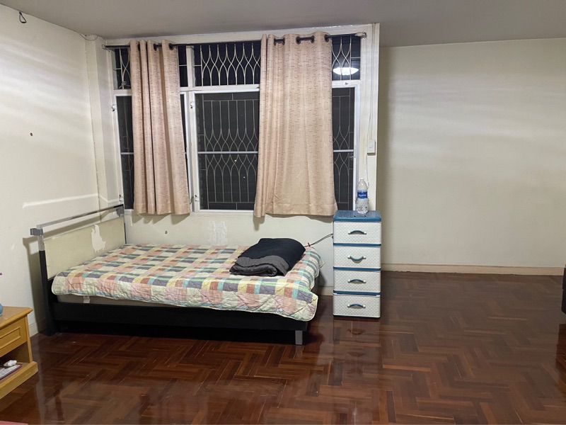 ขาย/ให้เช่าทาวน์โฮม ย่านวิภาวดี 20 พื้นที่ 26 ตรว. 5 ห้องนอน ขาย 7.5 ล้านบาท