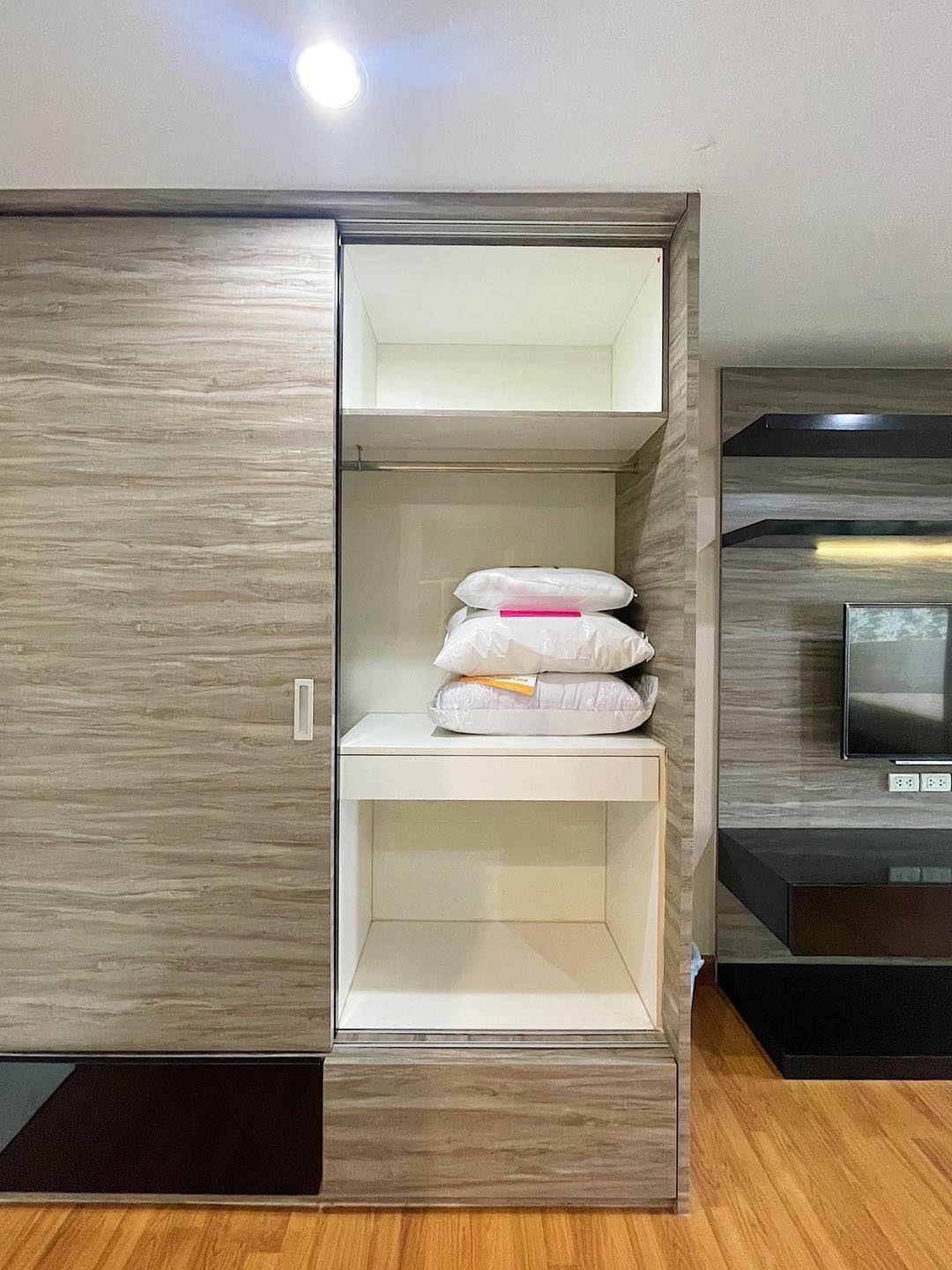 ให้เช่า รีเจ้นท์ โฮม18 แจ้งวัฒนะ หลักสี่ 30 ตร.ม 1 ห้องนอน ราคา 8,500 บาท/เดือน