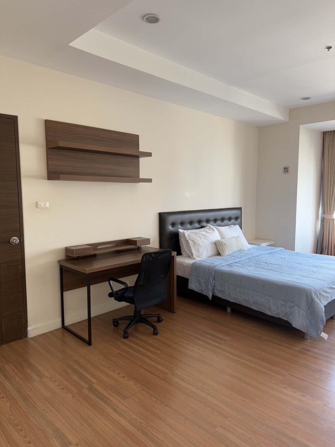 ให้เช่า เดอะ เทรนดี้ สุขุมวิท13 ขนาด 74 ตร.ม 1 ห้องนอน ราคา 27,000 บาท/เดือน