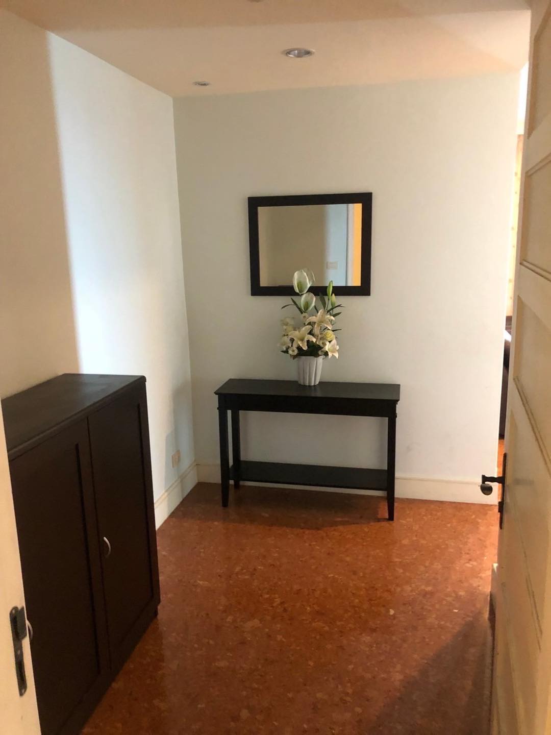 ให้เช่า อกัสตัน สุขุมวิท22 155 ตร.ม 3 ห้องนอน ตึก B ห้อง ราคา 75,000บาท/เดือน