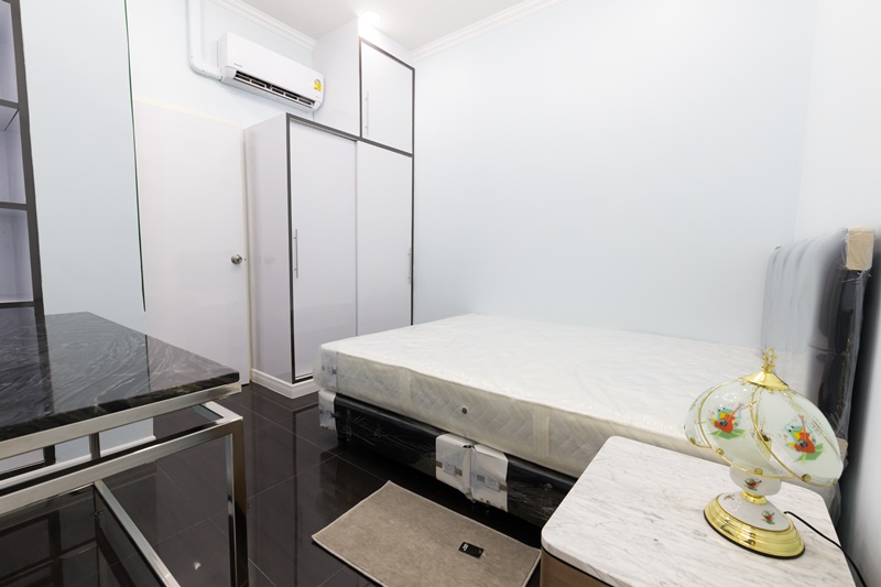 ให้เช่าคอนโด เพรสซิเดนท์ พาร์ค สุขุมวิท 24 พื้นที่ 95 ตร.ม. 2 ห้องนอน ให้เช่า 35,000 บ/ด