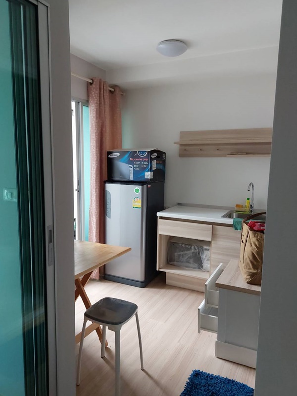 ขายพลัมคอนโด แจ้งวัฒนะ เฟส 1 พื้นที่ 23 ตร.ม. 1 ห้องนอน ขาย 1.7 ล้านบาท