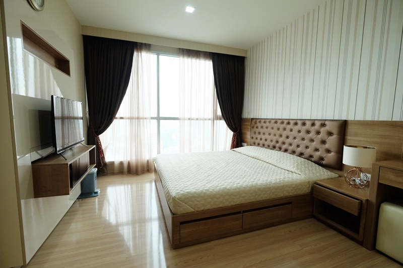 ให้เช่าคอนโด ริทึ่ม สาทร พื้นที่ 67 ตร.ม. 2 ห้องนอน เช่า 35,000 บ/ด