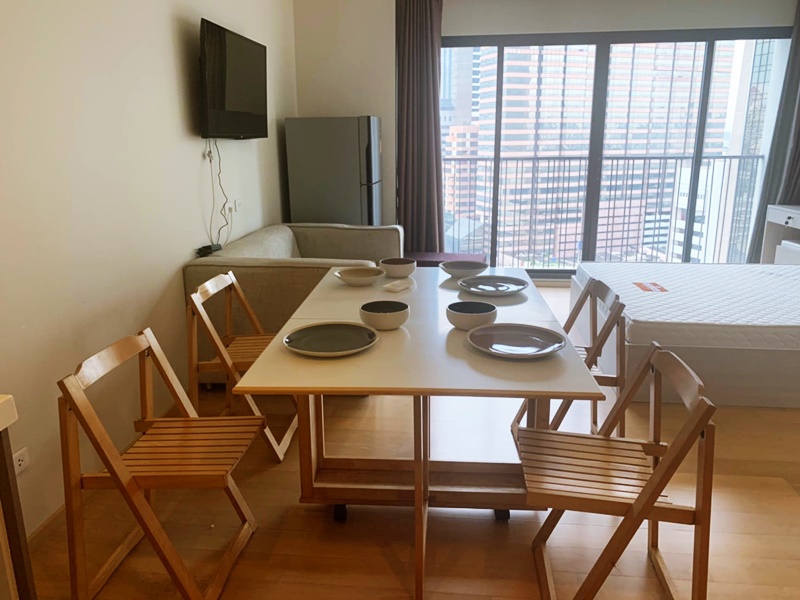 ให้เช่าคอนโด โนเบิล รีฟอร์ม พื้นที่ 32 ตร.ม. สตูดิโอ เช่า 21,000 บ/ด