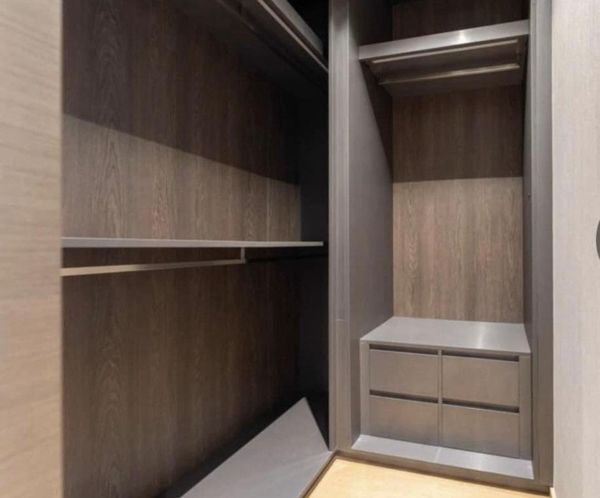 ให้เช่า 28 Chidlom 28 ชิดลม ห้องสตูดิโอ 1ห้องน้ำ ขนาด33.50ตร.ม ชั้น6 ทิศตะวันออก