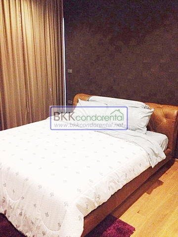 คอนโด ให้เช่า คอนโด ไฮด์ สุขุมวิท 13 ชั้น 22 พื้นที่ 77 ตรม. 2 ห้องนอน