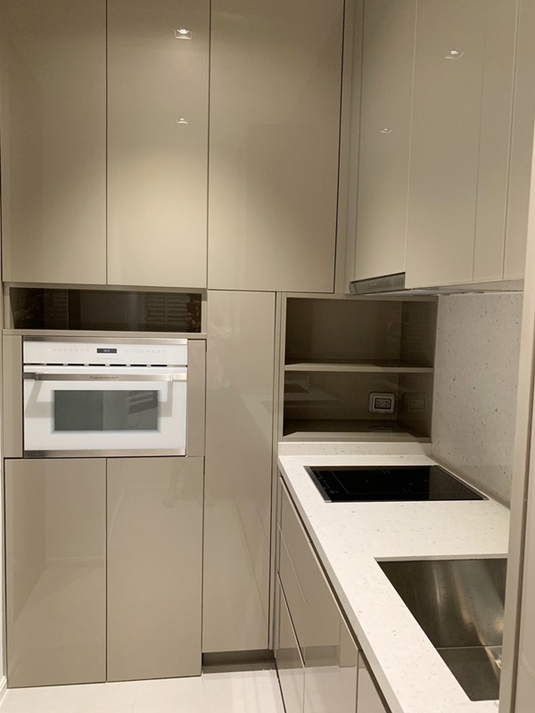 ให้เช่าคอนโด เดอะ ดิโพลแมท 39 พื้นที่ 54 ตร.ม. 1 ห้องนอน เช่า 56,000 บ/ด