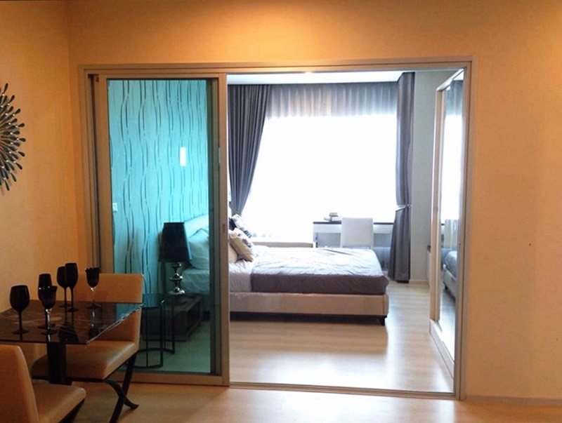 ให้เช่าคอนโด ไลฟ์ รัชดาภิเษก พื้นที่ 38 ตร.ม. 1 ห้องนอน เช่า 19,000 บ/ด