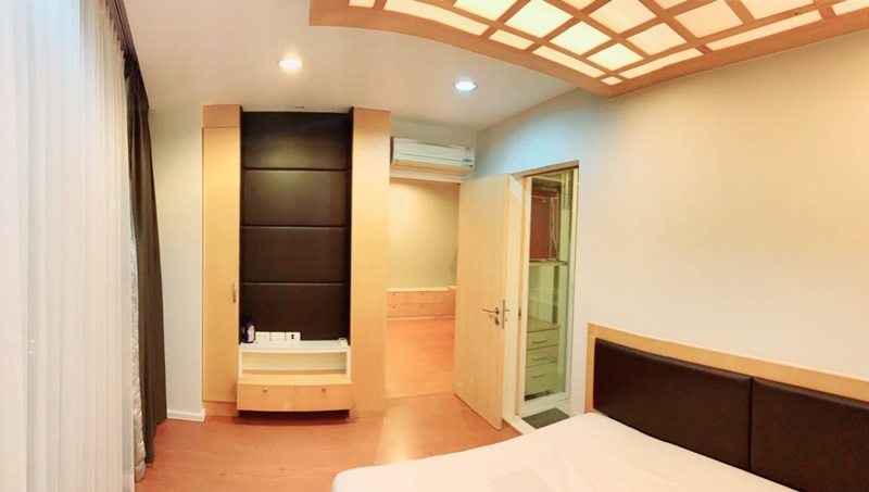 ขาย/ให้เช่า ดิ แอลโคฟ ทองหล่อ 10 พื้นที่ 50 ตร.ม. 1 ห้องนอน เช่า 20,000 บ/ด ขาย 5.5 ล้าน