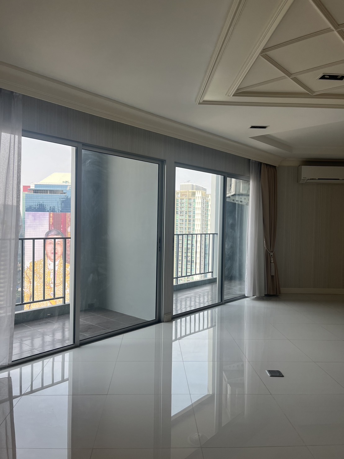 Bell grand Rama 9 Penthouse city view 6 bedroom 7 bath 4 balcony , 3 bathtub