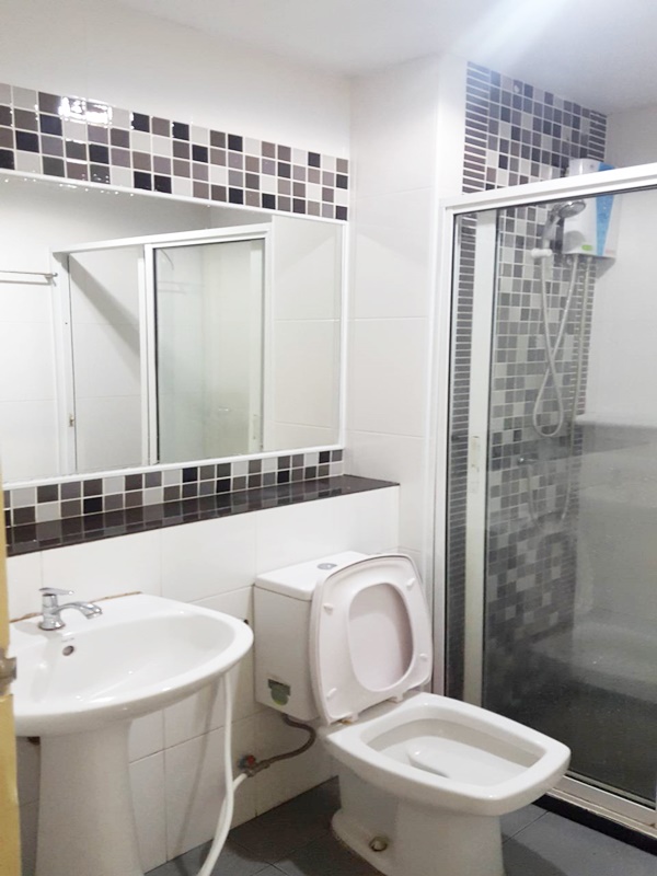 ให้เช่าคอนโด รีเจ้นท์ โฮม 10 แจ้งวัฒนะ พื้นที่ 32 ตร.ม. สตูดิโอ เช่า 7,000 บ/ด