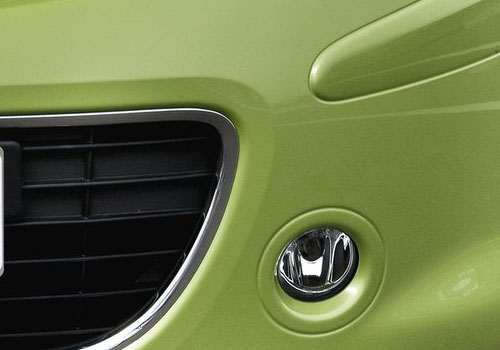 ไฟตัดหมอก สปอร์ทไลท์ Nissan March 2010 - 2012