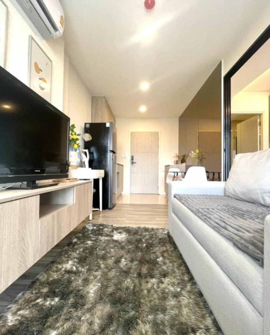 ให้เช่าคอนโด ไอคอน สุขุมวิท 77 พื้นที่ 30 ตรม. 1 ห้องนอน ราคาเช่า 15,000 บาท/เดือน