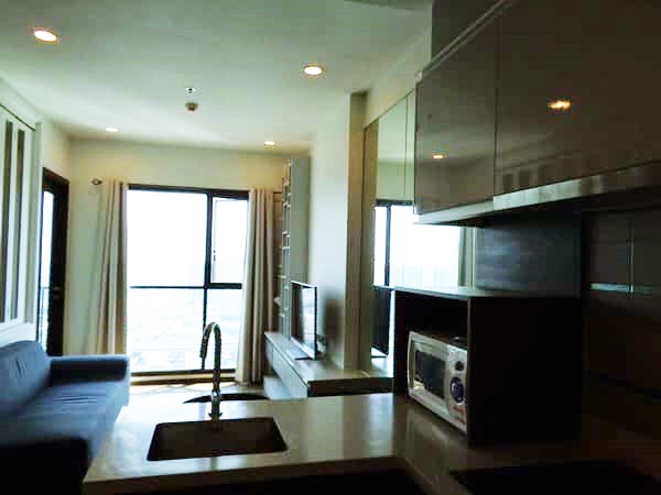 ให้เช่า คอนโด วายน์ สุขุมวิท พื้นที่ 39 ตร.ม. 1 ห้องนอน เช่า 18,000 บ/ด