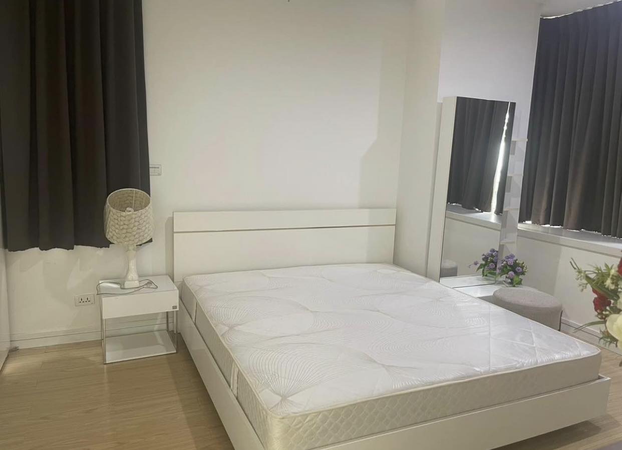 ให้เช่า คอนโด ทีซี กรีน พระราม 9 พื้นที่ 40 ตร.ม 1 ห้องนอน ห้องมุม ราคา 14,500 บาท/เดือน