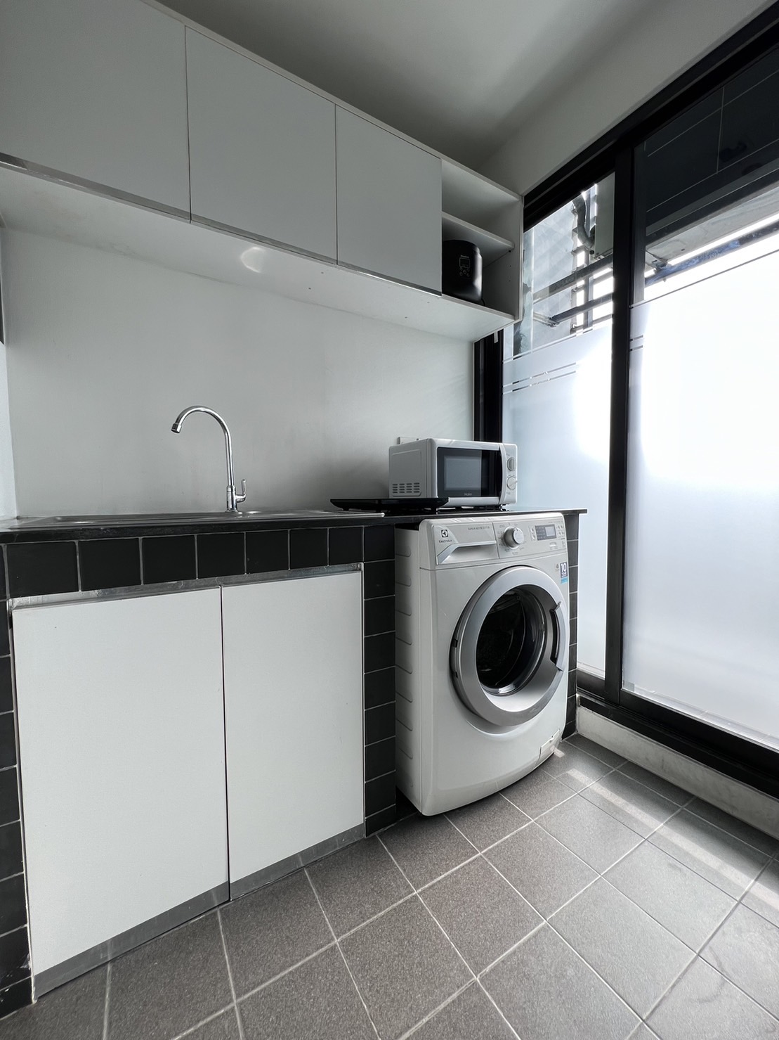 ให้เช่าคอนโด เดอะ ซี้ด มิงเกิ้ล สาทร-สวนพลู พื้นที่ 27 ตร.ม. สตูดิโอ ให้เช่า 13,000 บ/ด