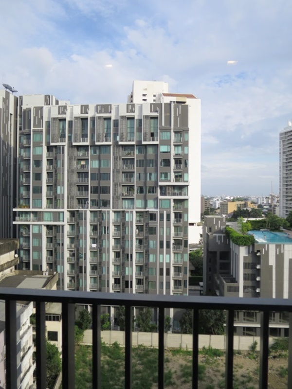 ขายคอนโด เอ็ม ทองหล่อ 10 พื้นที่ 57.5 ตร.ม. 2 ห้องนอน ขาย 11 ล้านบาท