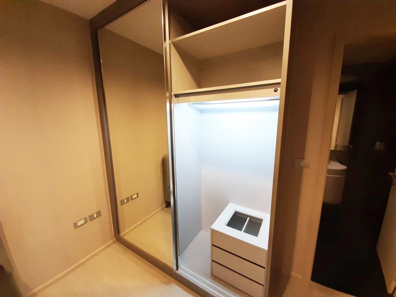 ขายคอนโด ริทึ่ม สุขุมวิท 36-38 พื้นที่ 55 ตร.ม. 2 ห้องนอน ขาย 12.1 ล้านบาท