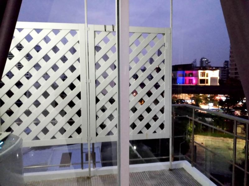 ให้เช่าคอนโด เดอะ แคปิตอล สุขุมวิท 30/1 พื้นที่ 90 ตร.ม. 1 ห้องนอน เช่า 33,000 บ/ด