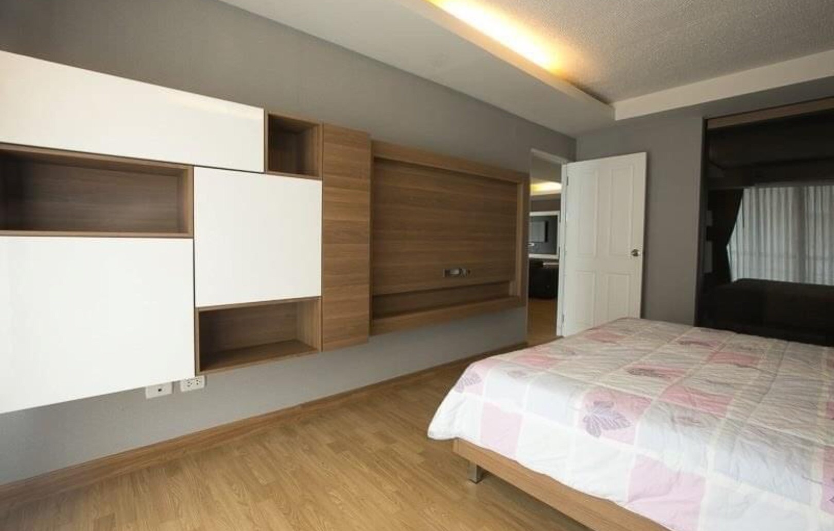 ให้เช่า เดอะ วอเตอร์ฟอร์ด สุขุมวิท 50 85 ตรม. 3 ห้องนอน ราคาเช่า 35,000 บาท/เดือน