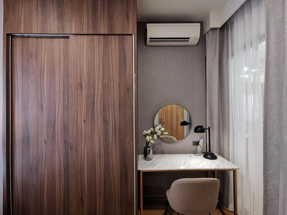 ขายคอนโด ไซมิส เอ๊กซ์คลูซีพ สุขุมวิท 31 พื้นที่ 70 ตร.ม. 2 ห้องนอน ขาย 14.9 ล้านบาท