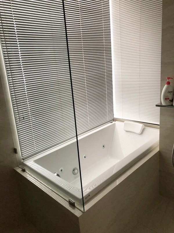 ให้เช่าคอนโด แอชตัน สีลม พื้นที่ 72 ตร.ม. 2 ห้องนอน ให้เช่า 58,000 บ/ด