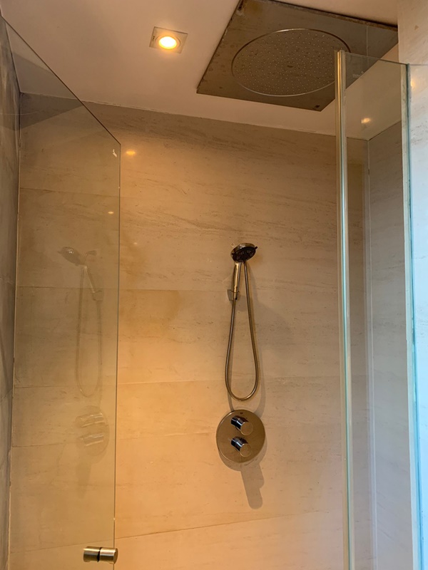 ให้เช่าคอนโด เดอะ เครสท์ ร่วมฤดี พื้นที่ 266 ตร.ม. 3 ห้องนอน เช่า 150,000 บ/ด