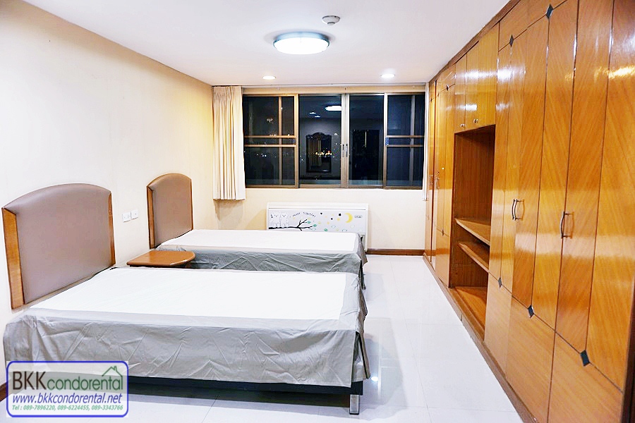 คอนโดให้เช่า เอ็มไพร์ เฮ้าส์ เอกมัย 12 ชั้น X พื้นที่ 181 ตร.ม. 3 ห้องนอน เช่า 40,000 บ/ด