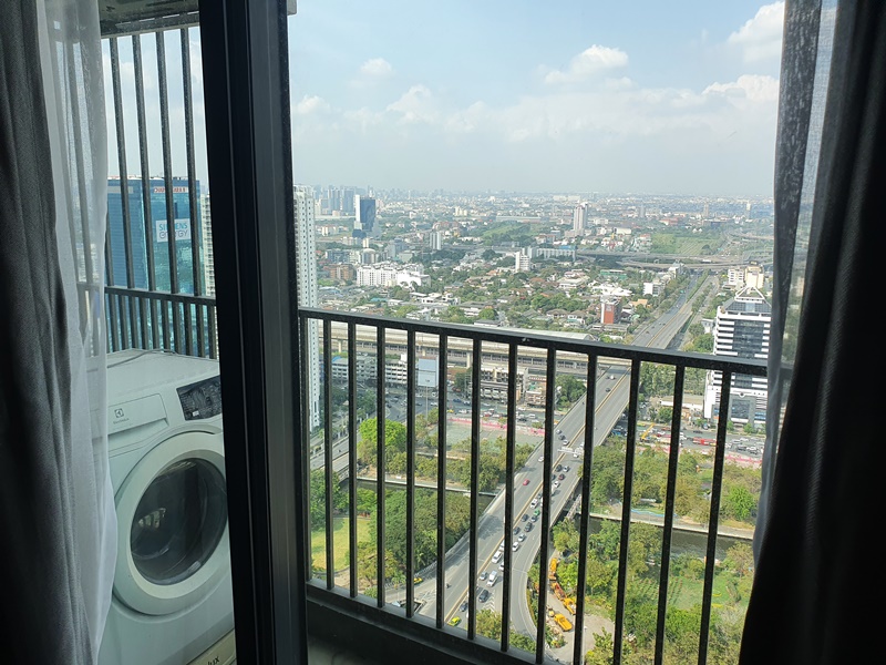 ให้เช่าคอนโด ซี เอกมัย พื้นที่ 66.8 ตร.ม. 3 ห้องนอน (ดูเพล็กซ์) เช่า 38,000 บ/ด