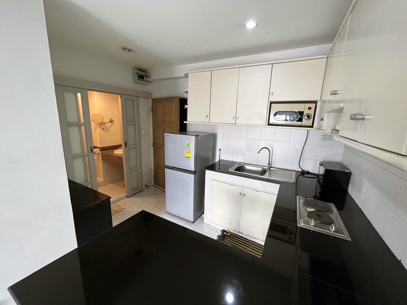 ขายคอนโด สราญใจ แมนชั่น พื้นที่ 35 ตร.ม. สตูดิโอ ขาย 2.75 ล้านบาท