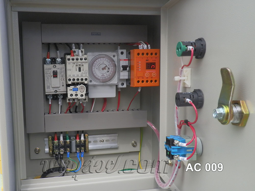 บ่อน้ำพุสี่เหลี่ยม ทรงต้นสน 3 หัว ที่ บ.ซีแอร์คอนเทค จำกัด