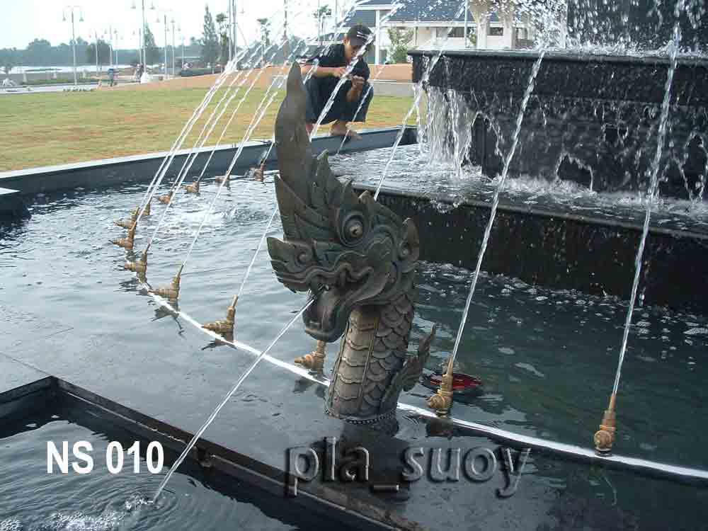 น้ำพุประติมากรรม พระนารายณ์ทรงสุบรรณ