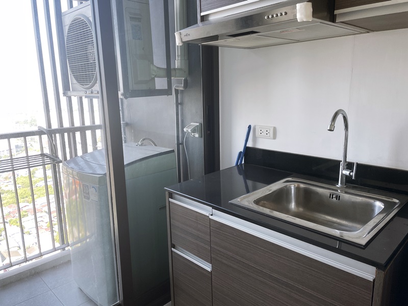 ให้เช่าคอนโด เดอะ ทรี ริโอ้ บางอ้อ พื้นที่ 31 ตร.ม. 1 ห้องนอน เช่า 10,000 บ/ด