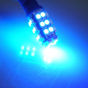 LED ไฟหรี่ T10 SMD 28 ดวง 1 คู่ ( สีฟ้า )