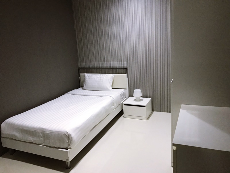 ให้เช่าคอนโด เดอะ วอเตอร์ฟอร์ด ไดมอนด์ 121 ตรม. 3 ห้องนอน เช่า 48,800 บ/ด