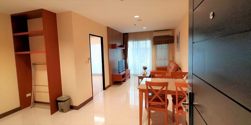 ให้เช่าคอนโด 42 แกรนด์ เรสสิเด้นซ์ พื้นที่ 70 ตร.ม. 1 ห้องนอน เช่า 32,000 บ/ด