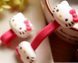 ที่พันสายหูฟัง ลายคิตตี้ Hello Kitty 1 แพ็คมี 2 ชิ้น