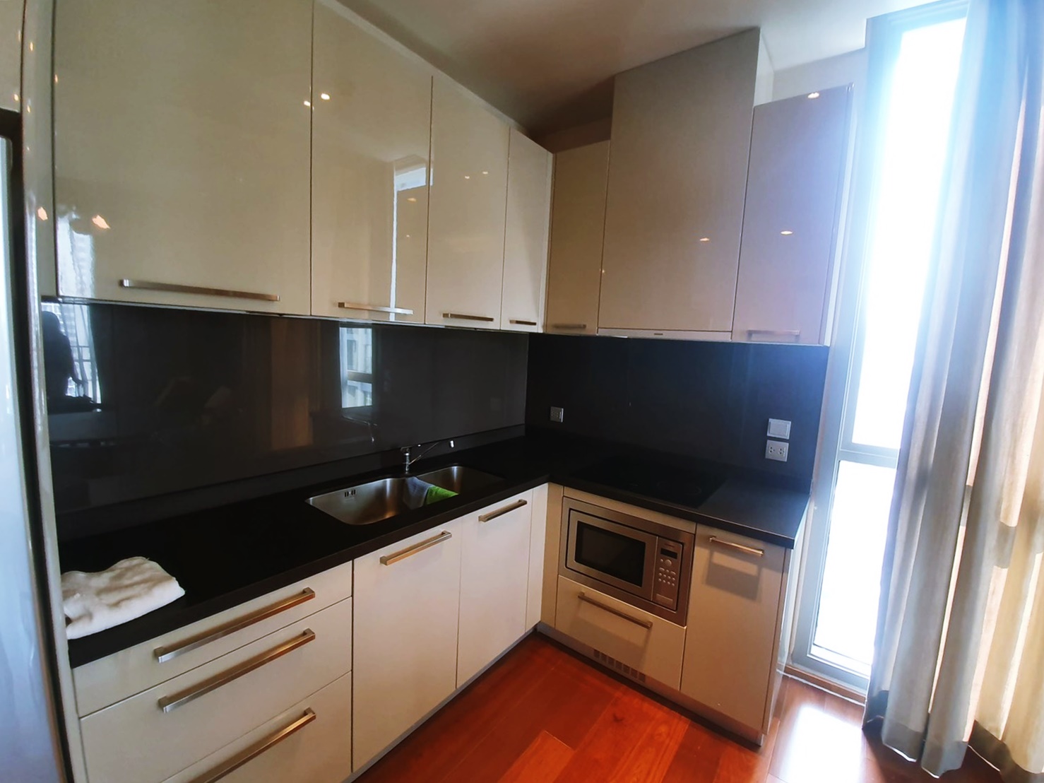 ให้เช่าคอนโด ควอทโทร บาย แสนสิริ พื้นที่ 82 ตร.ม. 2 ห้องนอน ให้เช่า 59,000 บ/ด