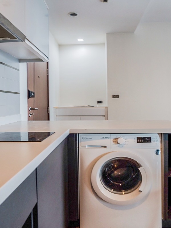 ให้เช่า คอนโด วายน์ สุขุมวิท พื้นที่ 62 ตร.ม. 2 ห้องนอน เช่า 30,000 บ/ด