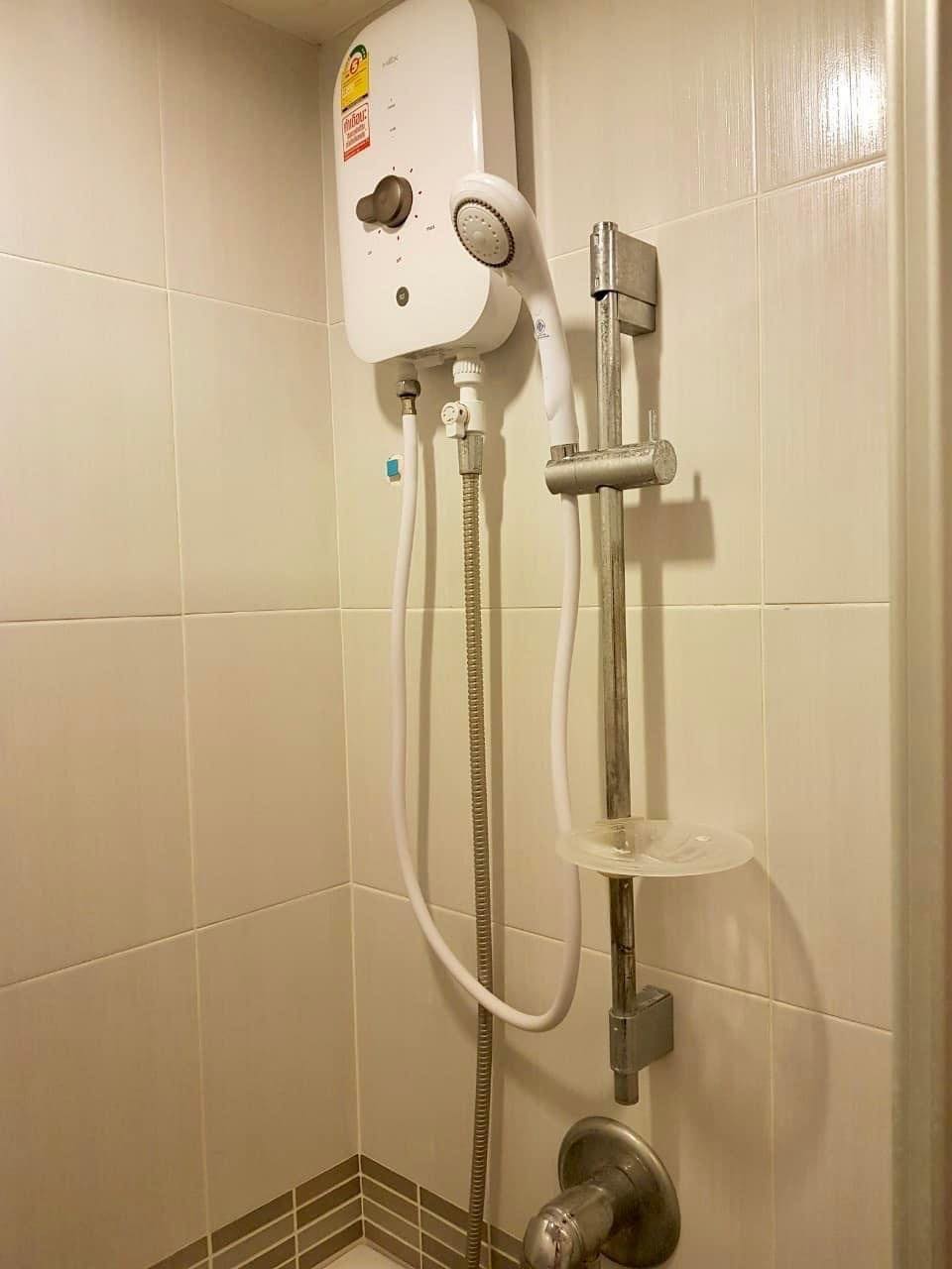 ให้เช่าคอนโด ลุมพินี พาร์ค พระราม 9–รัชดา พื้นที่ 26 ตร.ม. 1 ห้องนอน เช่า 11,000 บ/ด