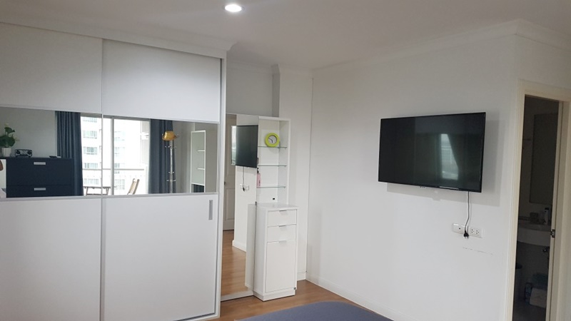 ขายคอนโด ลุมพินี เพลส พระราม 9 พื้นที่ 70 ตร.ม. 2 ห้องนอน ขาย 5.95 ล้านบาท