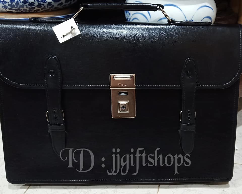 กระเป๋า นักเรียน แบบถือ หนังดำ คุณภาพดี 3 ช่อง (ไม่มีซิบ) + 2 ช่อง (ซิบ)+ช่องใส่บัตร