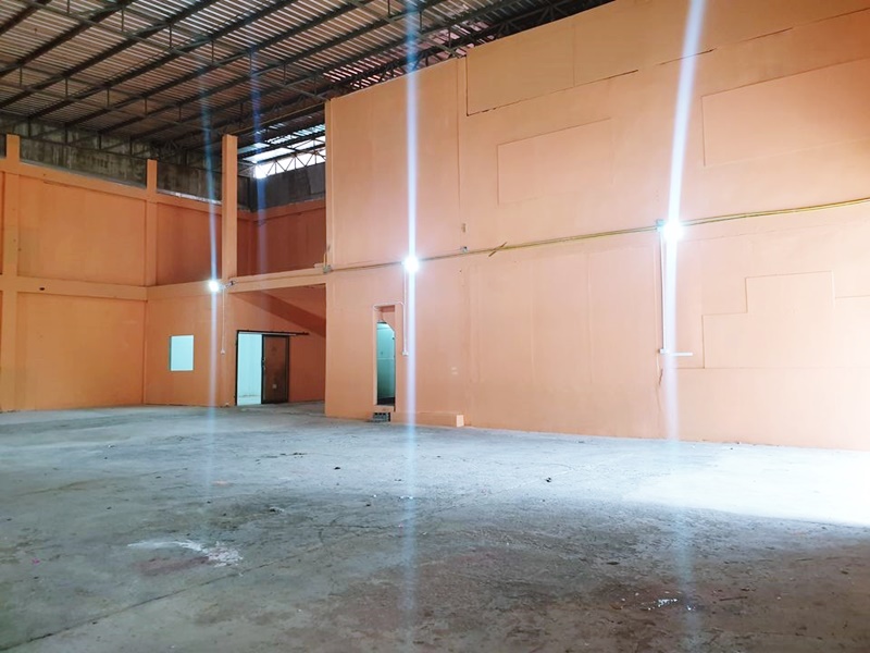 ให้เช่าโกดังสินค้า ย่านดินแดง พื้นที่ 276 ตรม. เช่า 65,000 บ/ด