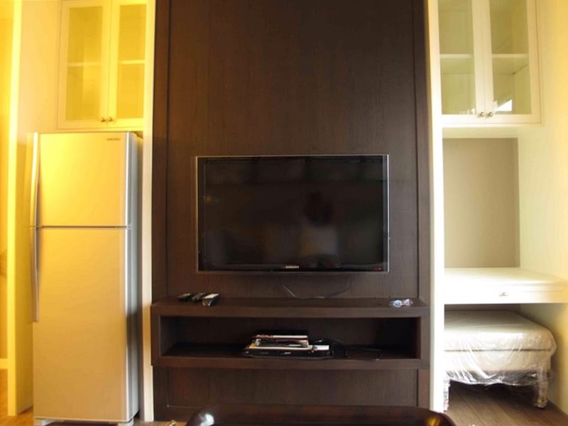 ให้เช่าคอนโด โนเบิล รีเฟลกซ์ พื้นที่ 53 ตร.ม. 1 ห้องนอน เช่า 25,000 บ/ด